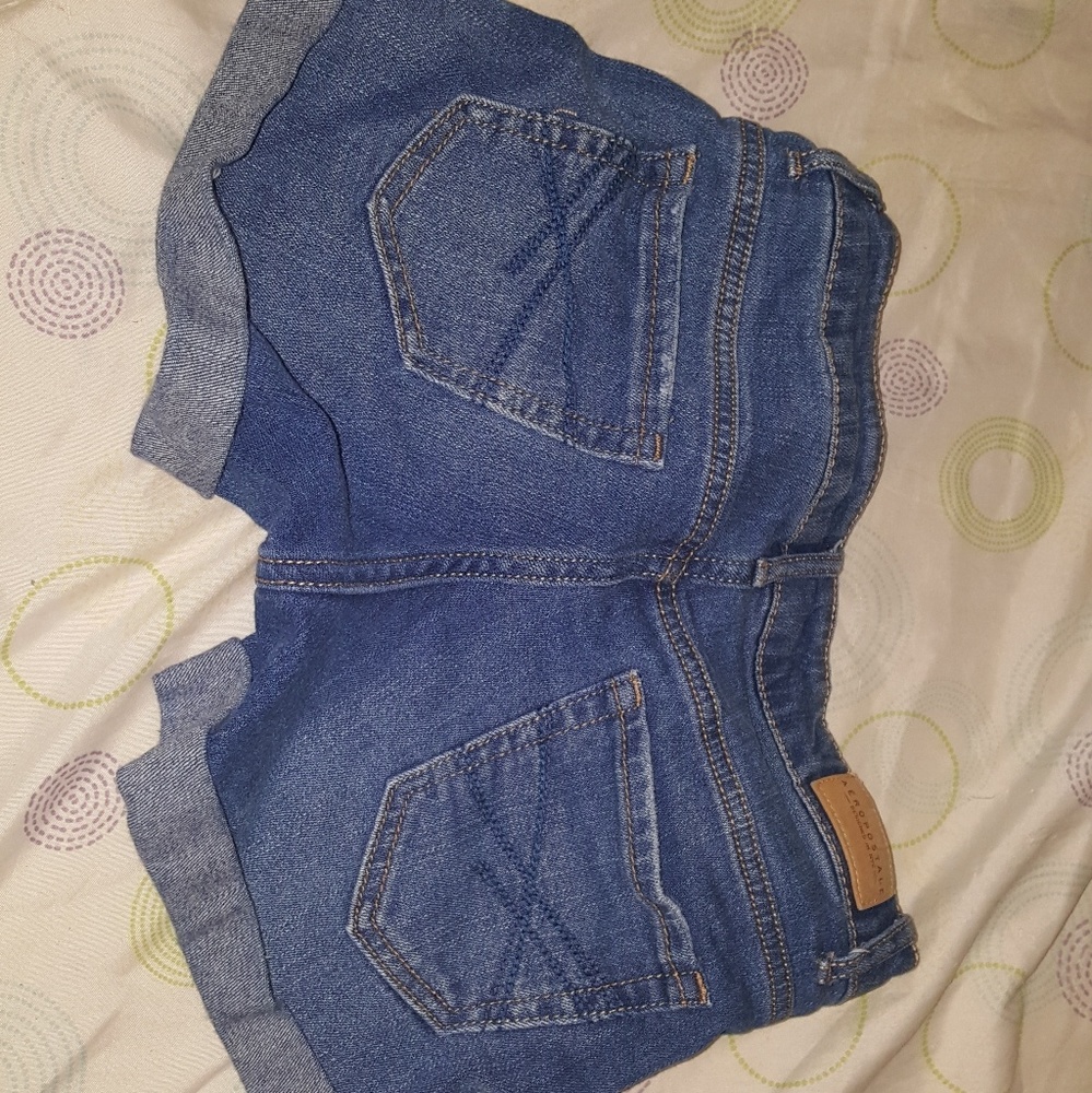 Shorts - Picture 4 of 4
